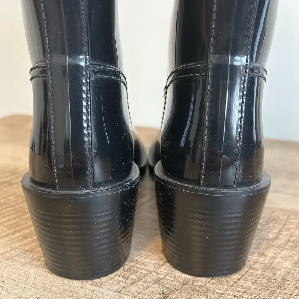 Gucci Devendra Rubber Low Heel Boot